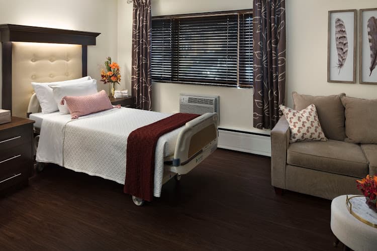 GROVE OF EVANSTON L & R, THE