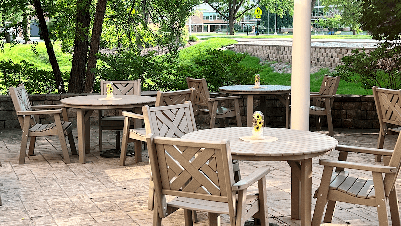 BELLA TERRA LAGRANGE