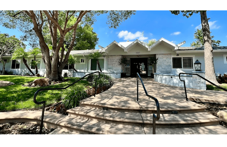 WEST HILLS ASSISTED LIVING