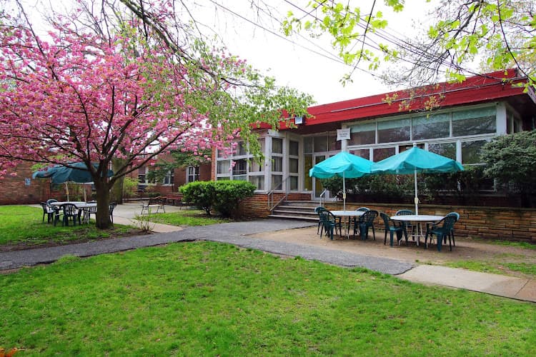 FAR ROCKAWAY CENTER FOR REHABILITATION AND NURSING