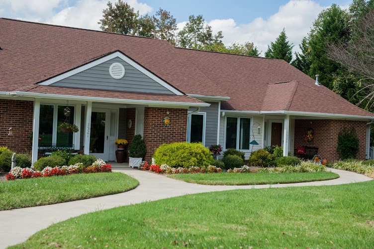 Twin Lakes Community