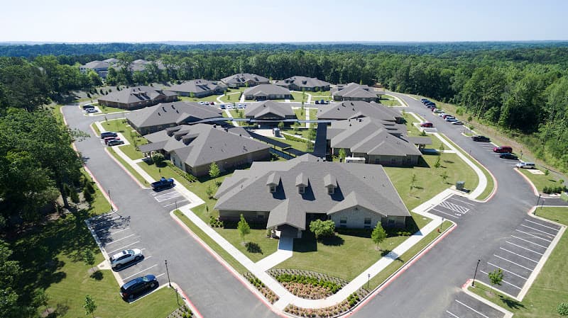 THE GREEN HOUSE COTTAGES OF POPLAR GROVE