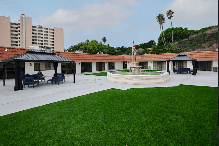 LA JOLLA NURSING AND REHABILITATION CENTER