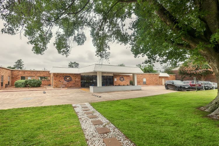 Paradigm at Woodwind Lakes