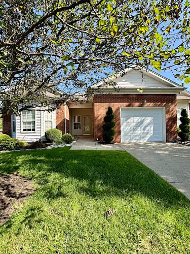 Hoskinson House at Wesley Manor