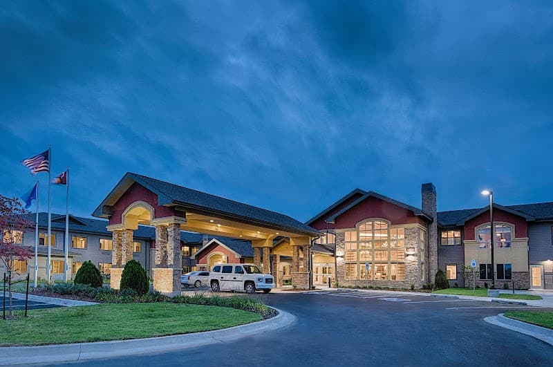 THE LINDEN AT STONEHAVEN SQUARE