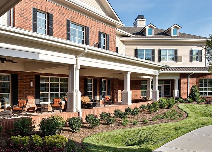 STERLING ESTATES SENIOR LIVING COMMUNITY
