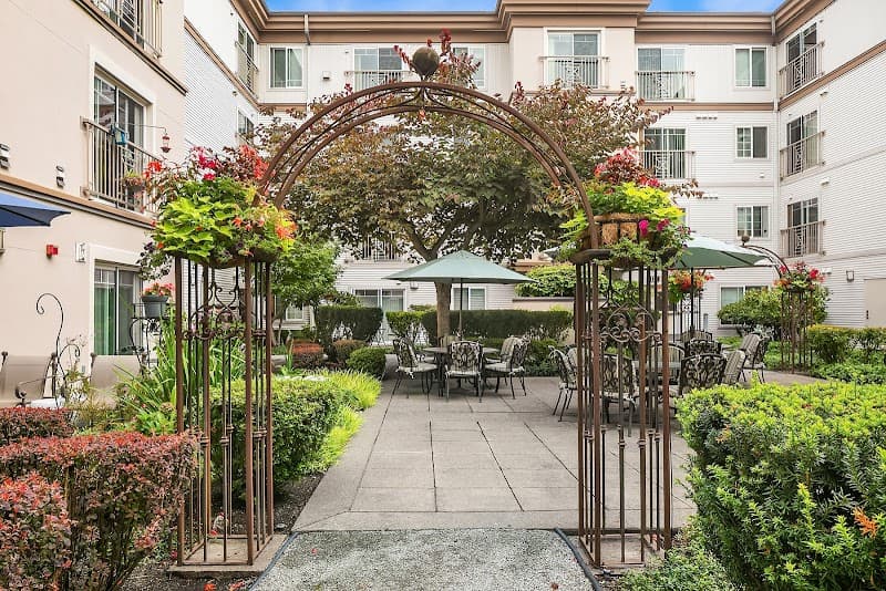 UNIVERSITY HOUSE AT ISSAQUAH