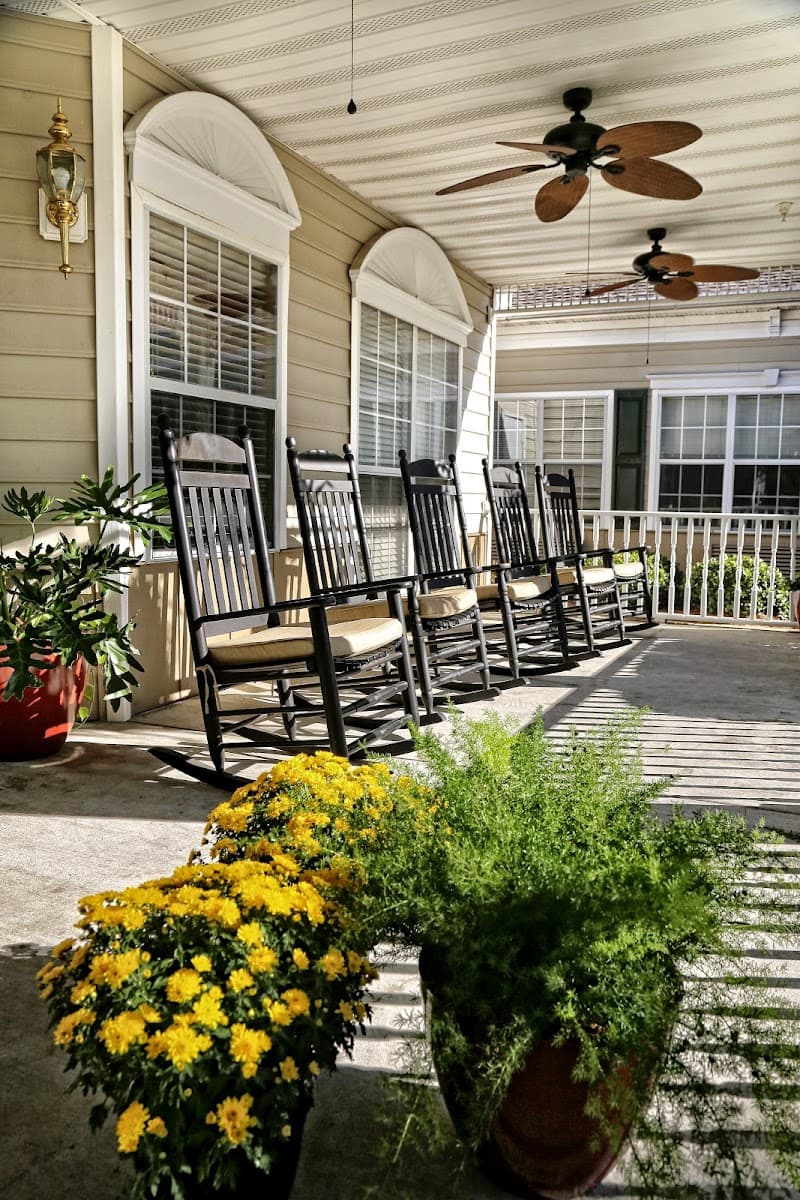 SUITES OF WOODLEAF, THE