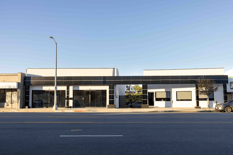 ELEGANCE CARE RESORT