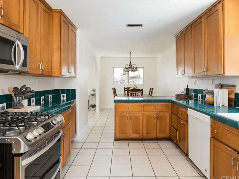 LUXURY ASSISTED LIVING LLC