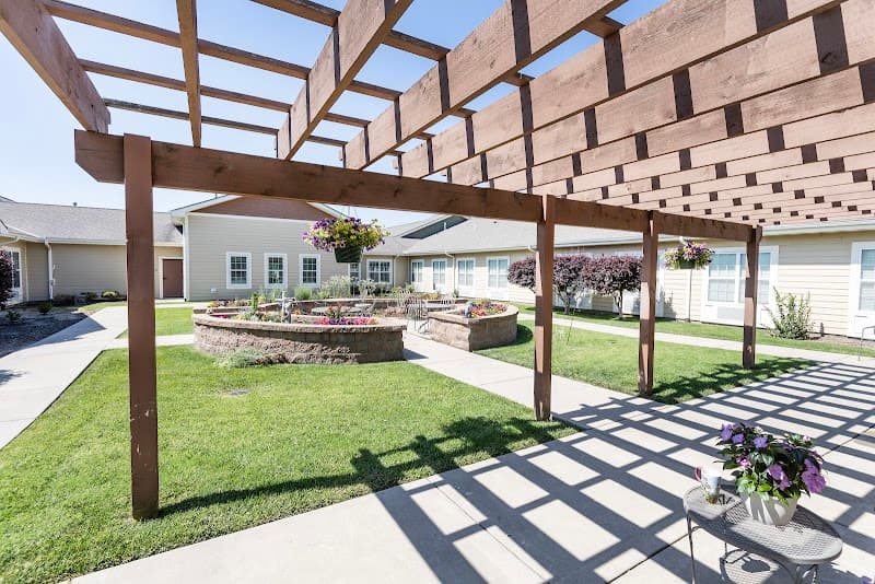 OAK POINTE OF NEOSHO, A VIVA SENIOR LIVING COMMUNITY