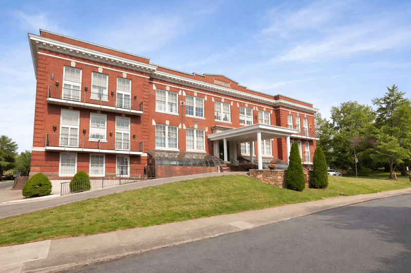 CYPRESS COMMUNITIES LLC