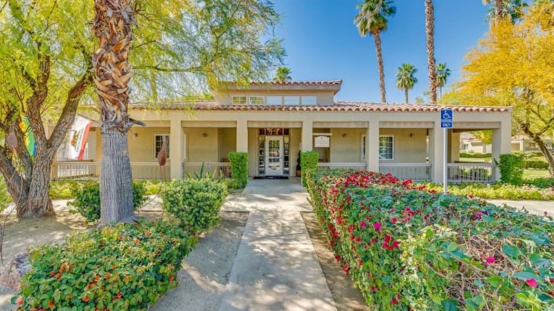 COTTAGES AT PALM SPRINGS
