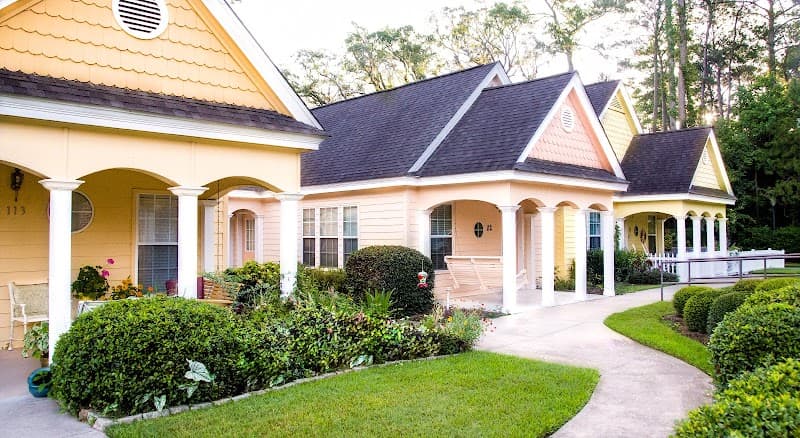 CHARTER SENIOR LIVING AT SOUTHERN PINES