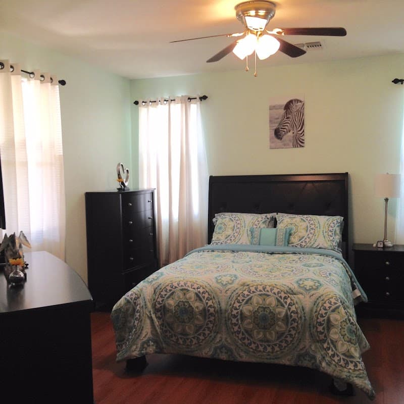 HELPING HANDS ASSISTED LIVING