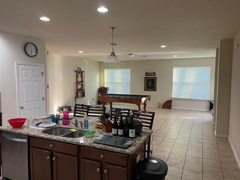 SANTA MONICA HOME & CARE 4