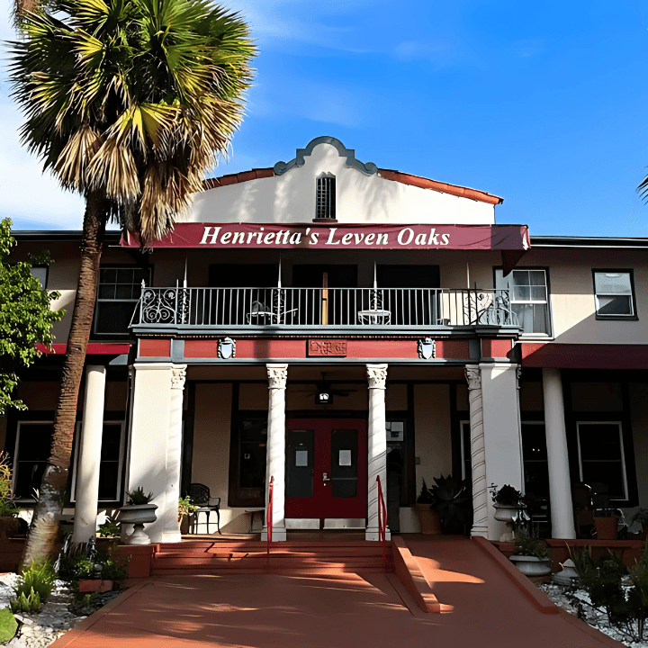 HENRIETTA'S LEVEN OAKS