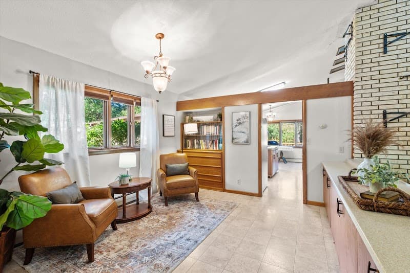 LEGACY PINES ASSISTED LIVING