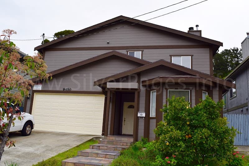 GOLDEN LIVING GUEST HOME