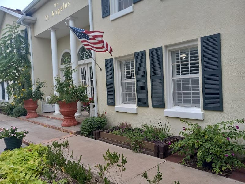 COMFORT SENIOR LIVING, LLC