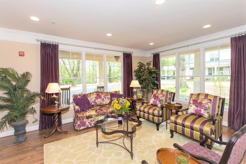 Larmax Homes - 8337 Lewinsville