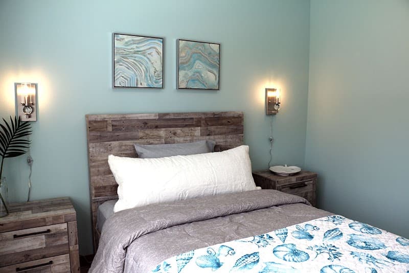 JOHN H JOHNSON CARE SUITES