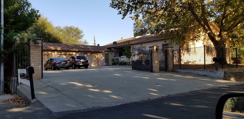 GOLDEN CREST CARE CENTER