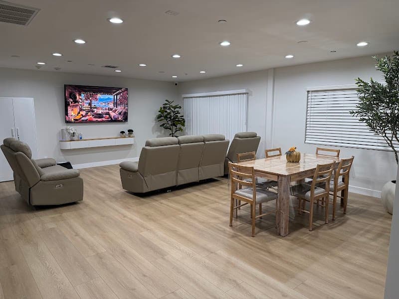 VALLEY GLEN SENIOR LIVING INC