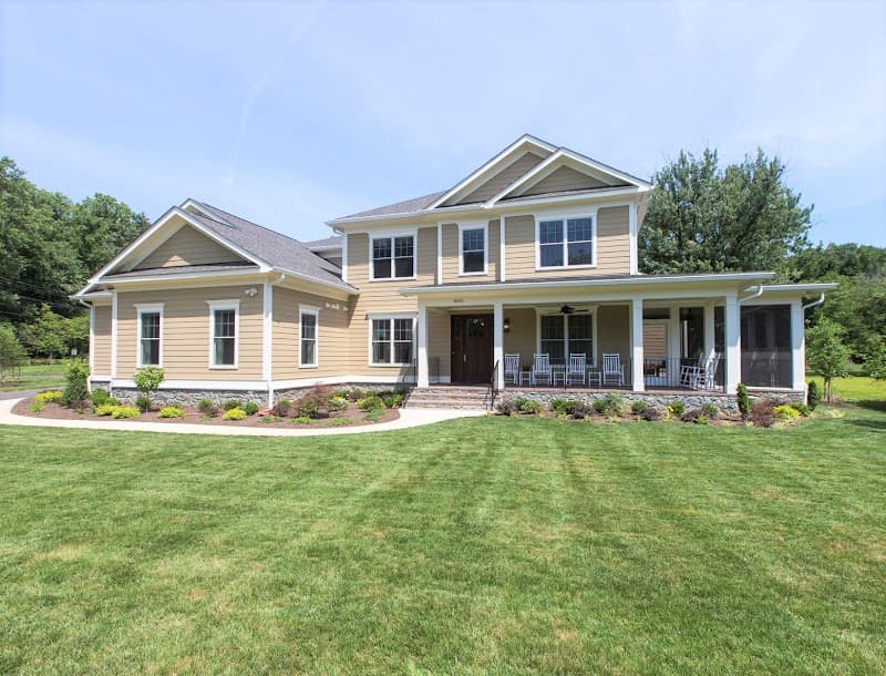LARMAX HOMES - 8341 Lewinsville