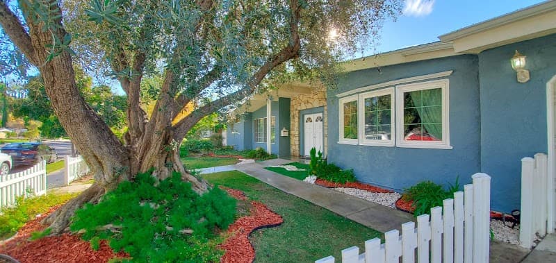 CLARENDON SENIOR LIVING 3