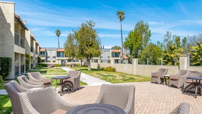 ESCONDIDO SENIOR LIVING