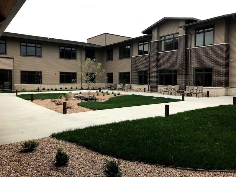 KNOLLS SENIOR LIVING