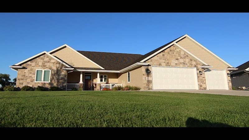 HELENS HOUSE GRAND CHUTE