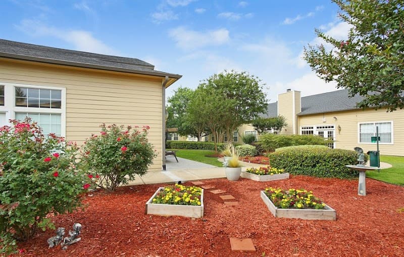 BEDFORD ESTATES SENIOR LIVING