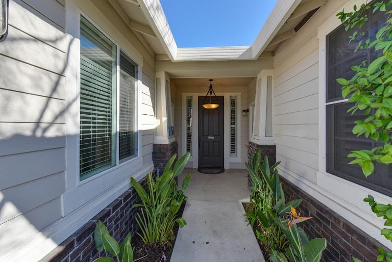 SPLENDOR OAKS SENIOR LIVING 2