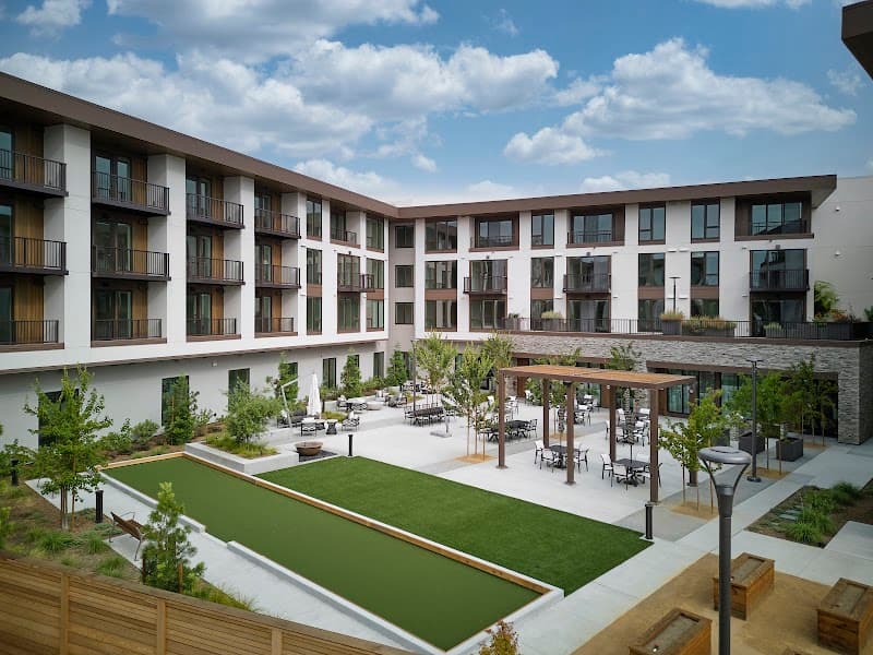 NOVELLE SENIOR LIVING