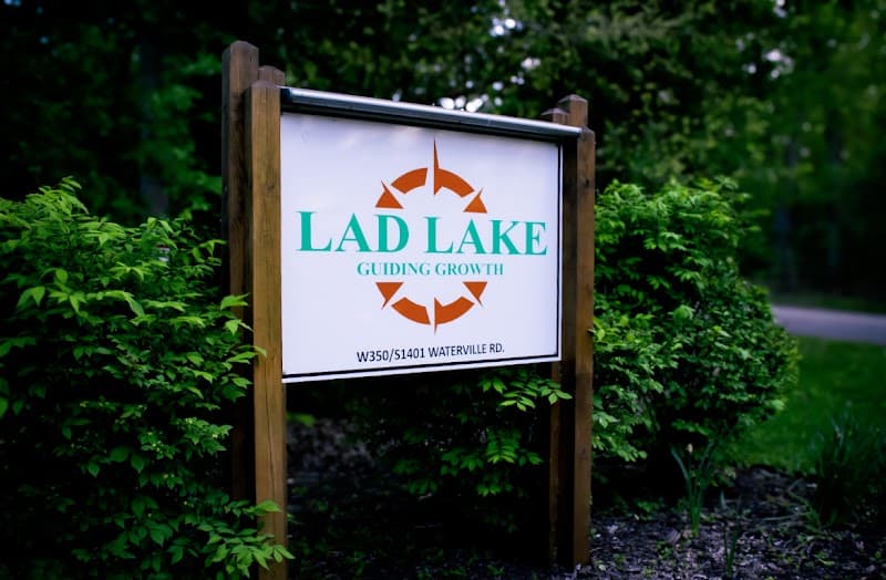 LAD LAKE COTTAGE UNIT