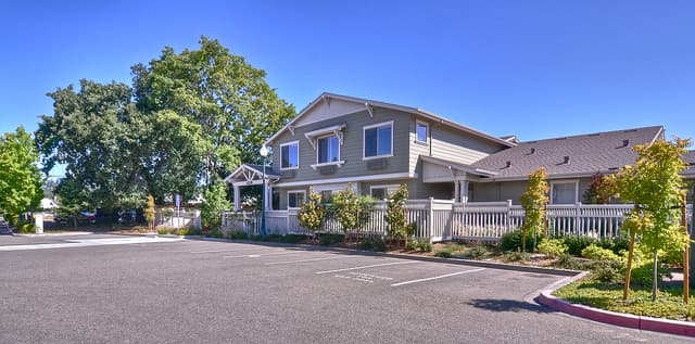 IVY PARK AT SANTA ROSA