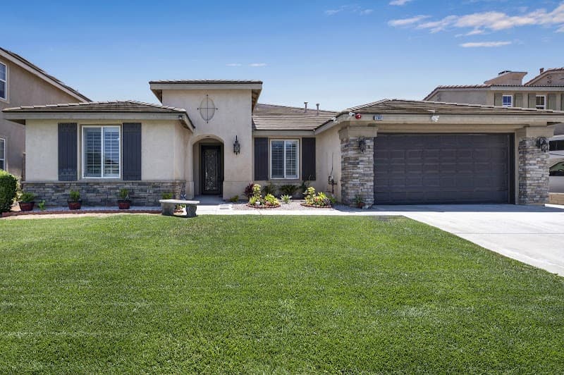 SILVERLAKE SENIOR HOME