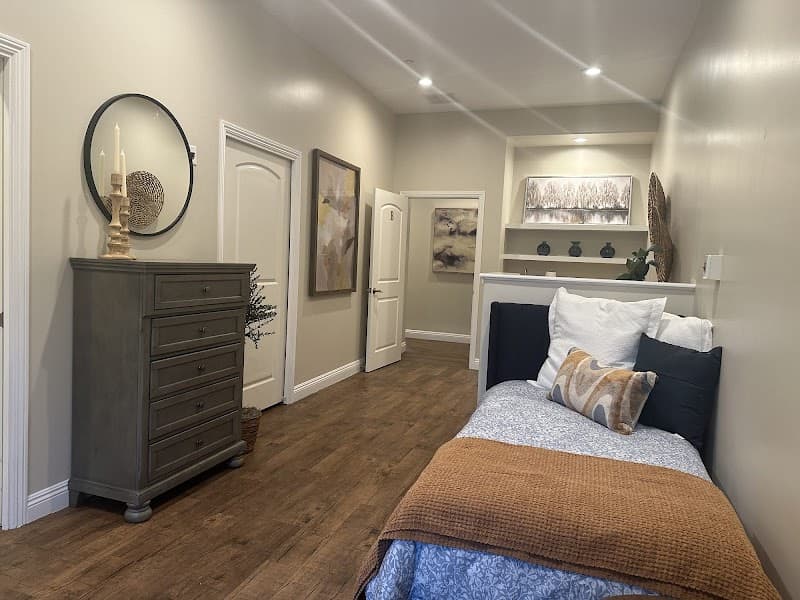 GOLDEN LIFE ASSISTED LIVING LLC