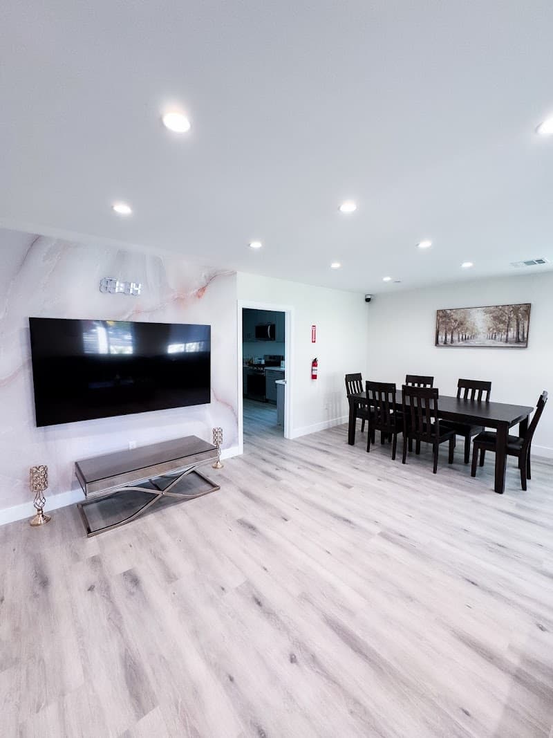 LOS ANGELES ASSISTED LIVING