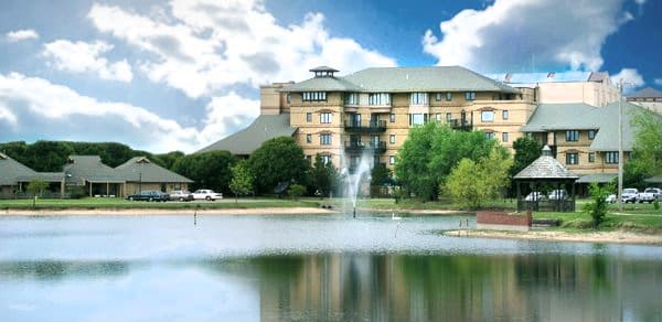 GOLDEN OAKS ASSISTED LIVING