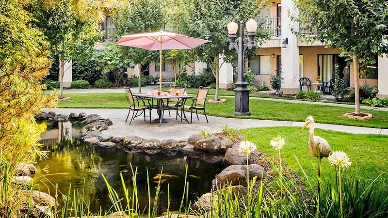 OAK GARDEN SENIOR RESIDENCE