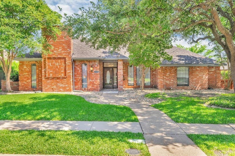 CLEAR SPRINGS LIVING LLC