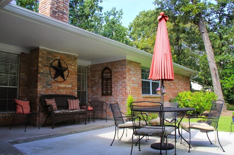 UNLIMITED CARE ASSISTED LIVING COTTAGES