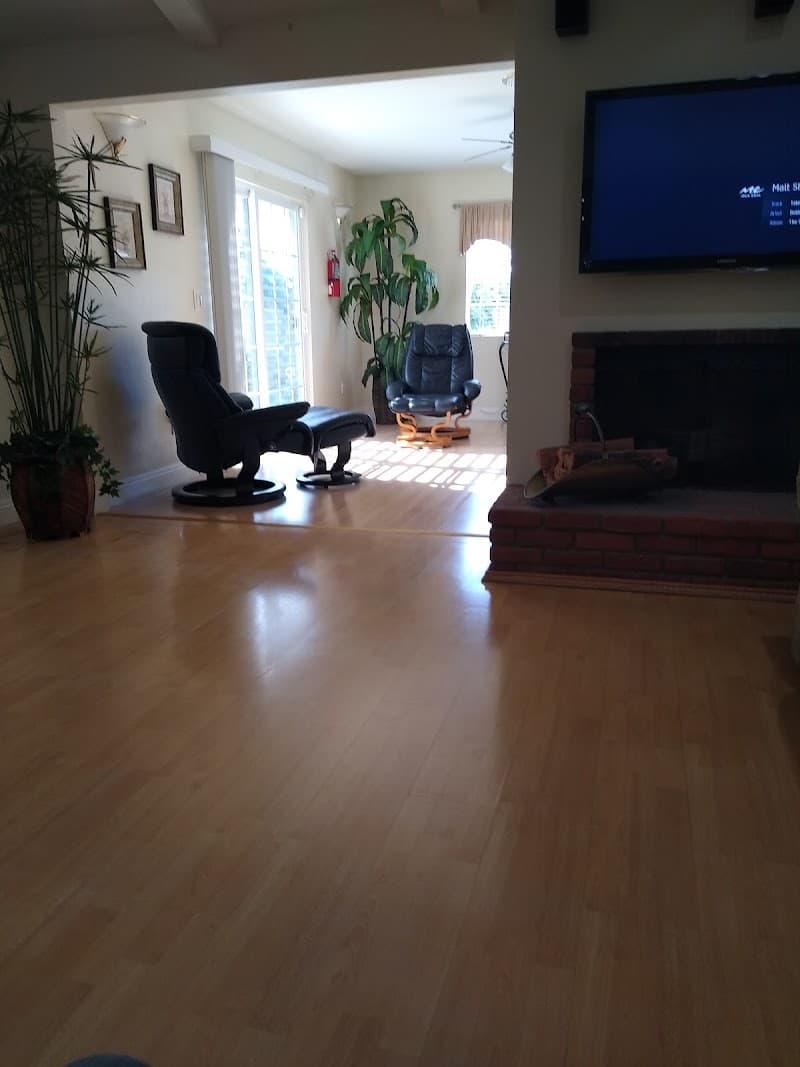 LOS TIEMPOS SENIOR LIVING